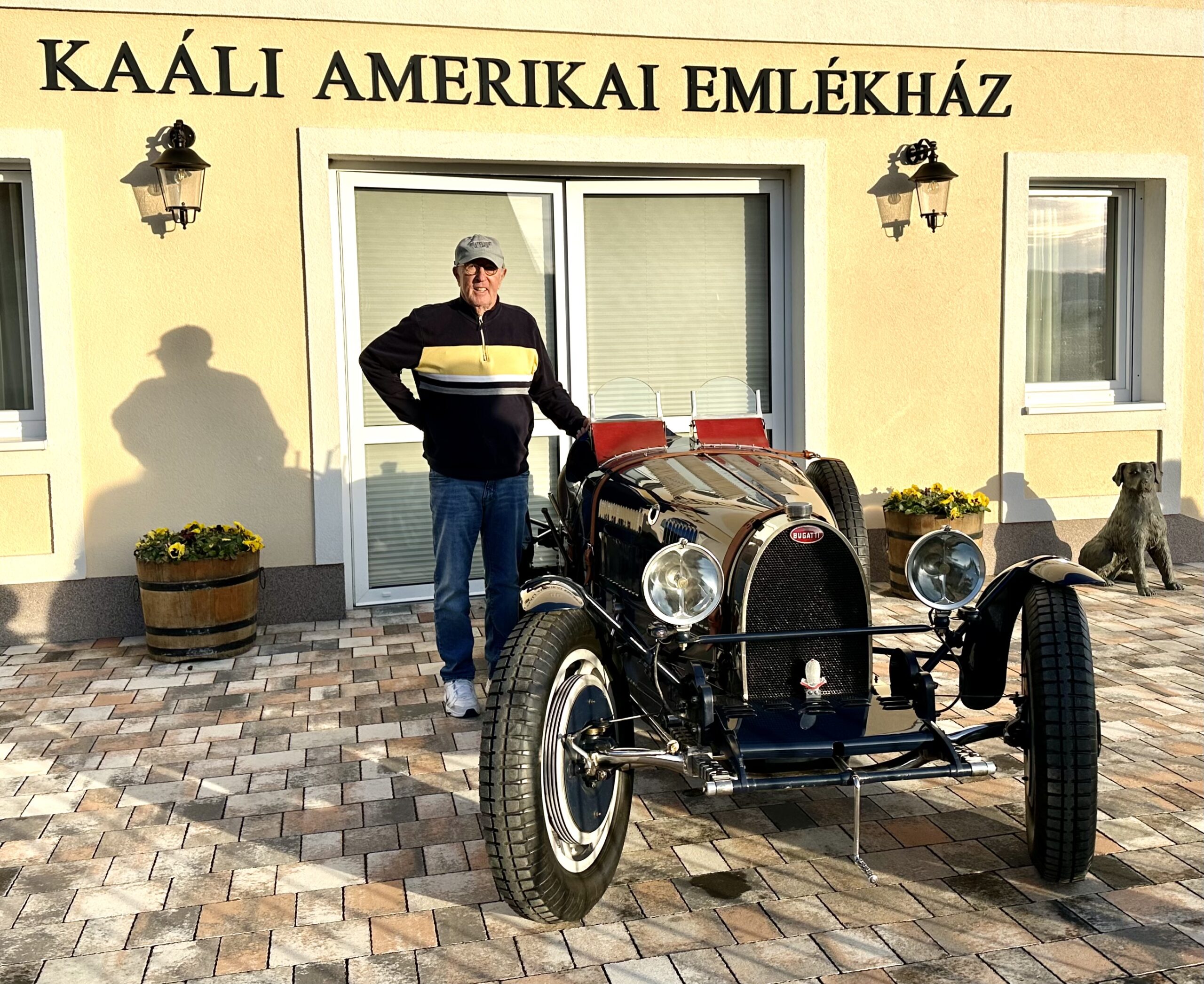 Blikk: Multimilliomos hagyatékából szerezte meg a versenyautót a dörgicsei autómúzeum